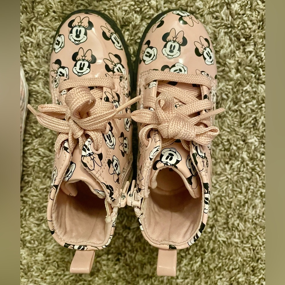 Disney Pink Minnie Mouse Boots